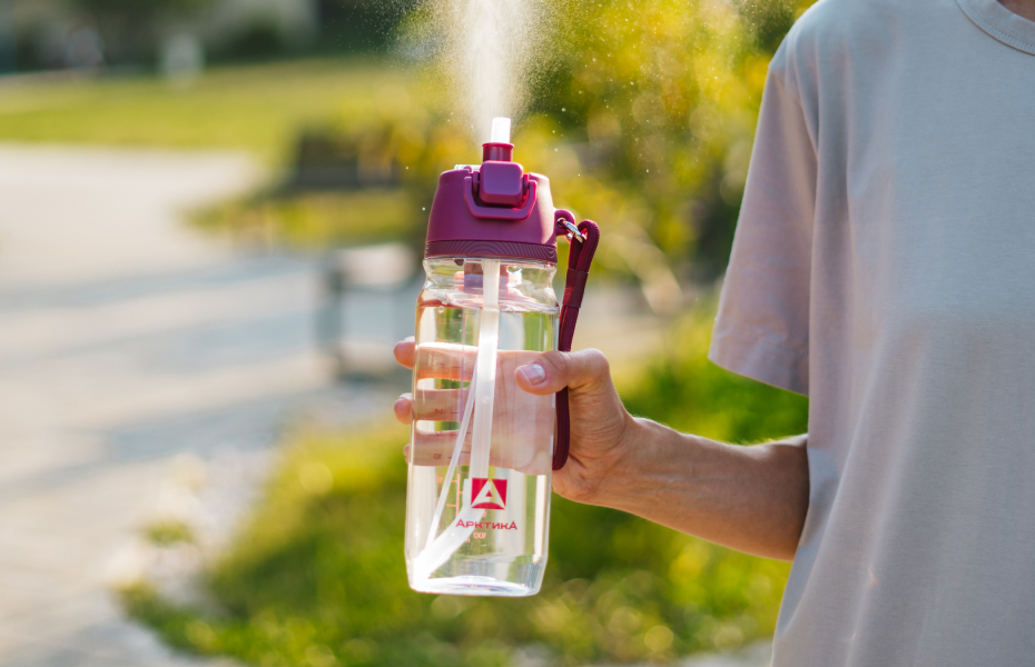 Тритановая бутылка с распылителем