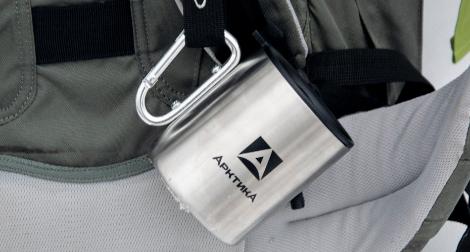 Термокружка с ручкой-карабином