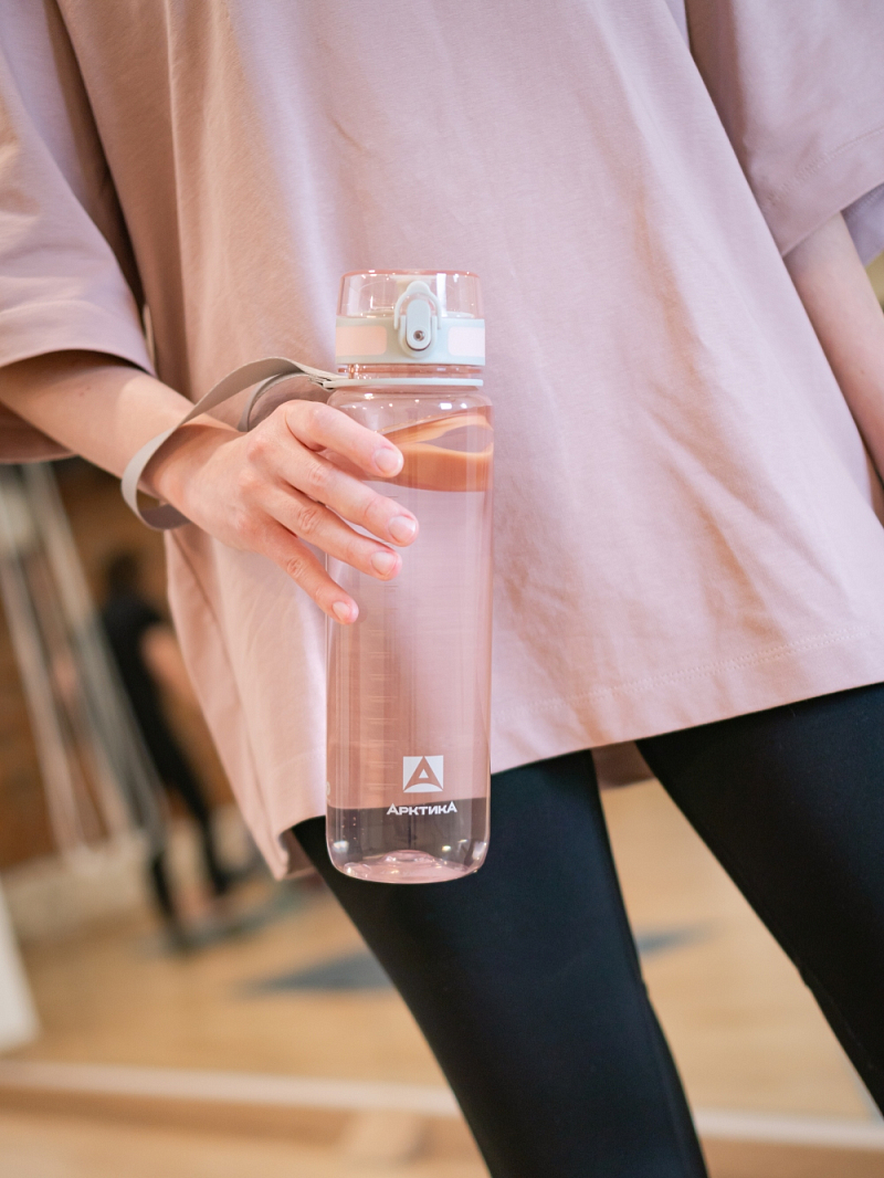 Тритановая бутылка 1л серии 720 глянцевая розовая с ситечком - 2