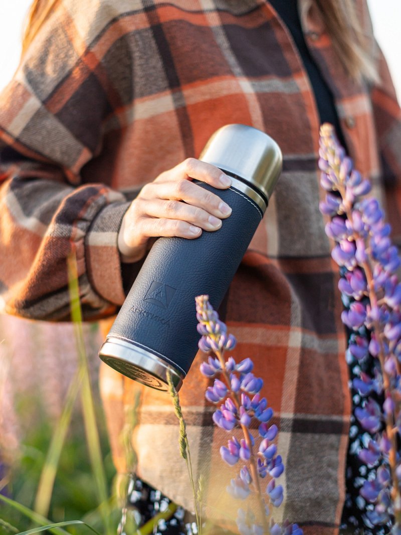 Термос 0.5л серии 108 с синей оплёткой из экокожи - 2