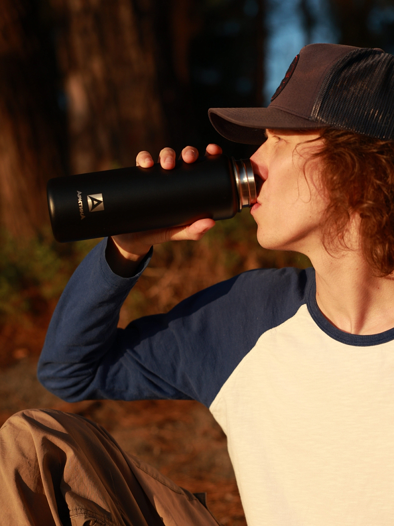 Термокружка 0.7л серии 708 чёрная со спортивной крышкой - 4