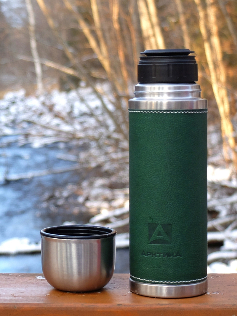 Термос 0.7л серии 108 с зелёной оплёткой из экокожи - 4