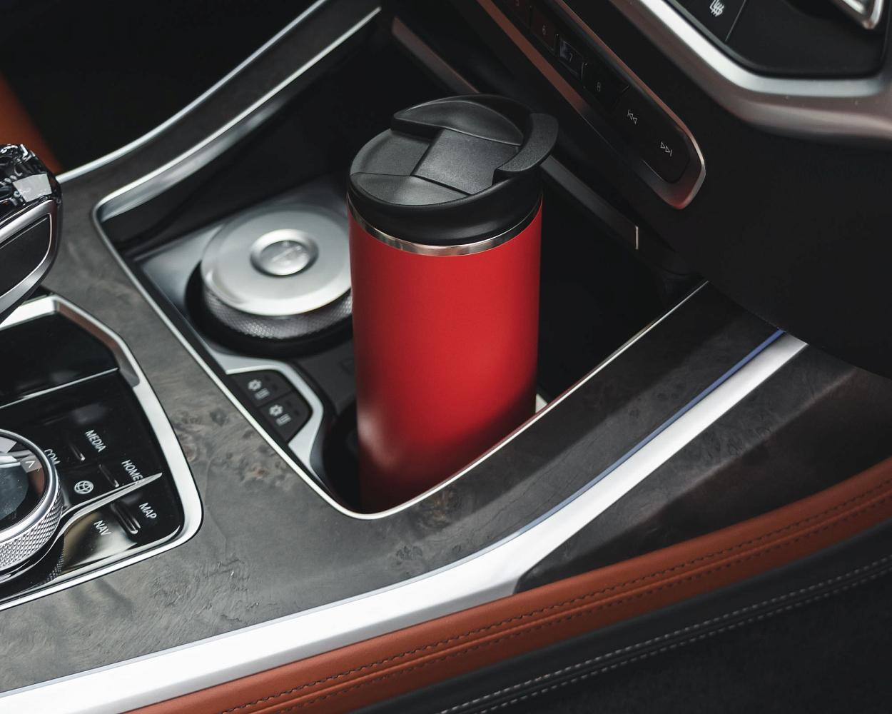 Серия 710 подойдет для любого подстаканника, а также сохранит напиток горячим даже в долгой поездке.