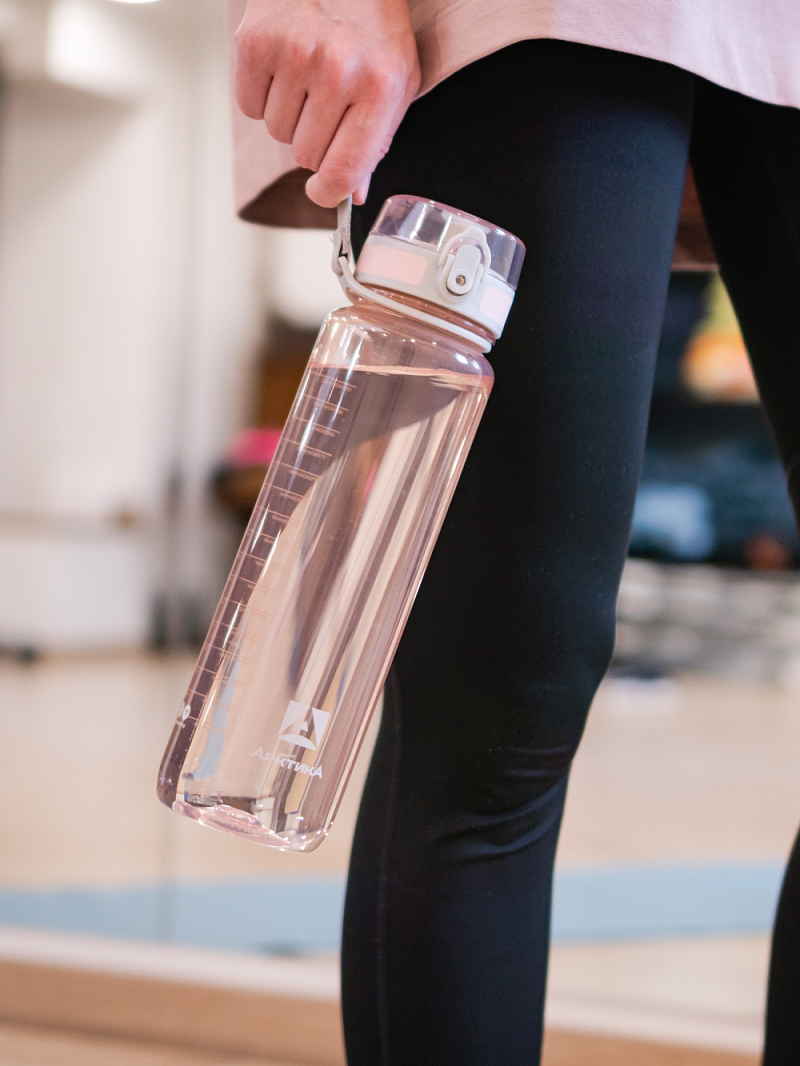 Тритановая бутылка 1л серии 720 глянцевая розовая с ситечком - 4