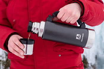 Рассчитан на длительное удержание температуры