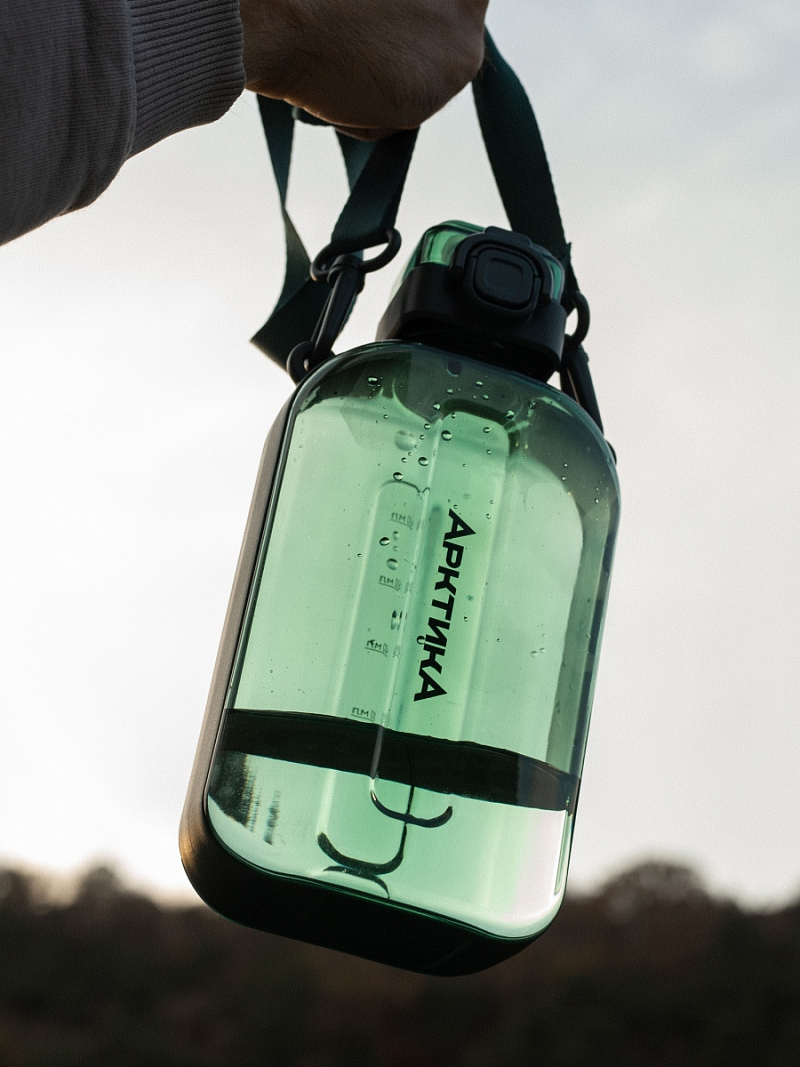 Тритановая бутылка 0.75л серии 724 «Хвоя» на ремне - 4